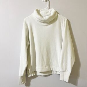 Athleta Size M Ivory Plush Fleece Pullover Turtleneck Sweater Sweatshirt